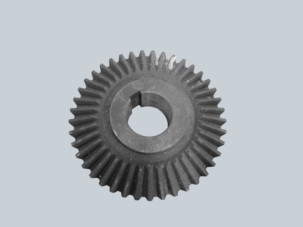 Oil-bath bevel gear, large